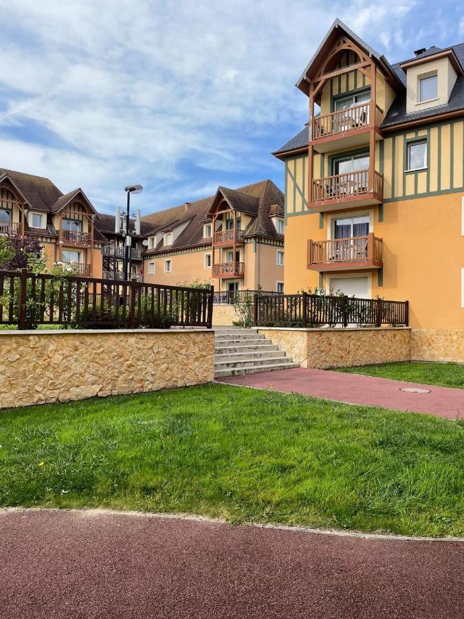 Residence La Ferme De Deauville - Saint Arnoult Eksteriør bilde